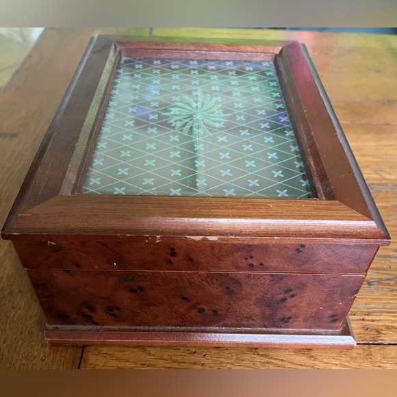 Jewelry Box - Picture 2 of 6